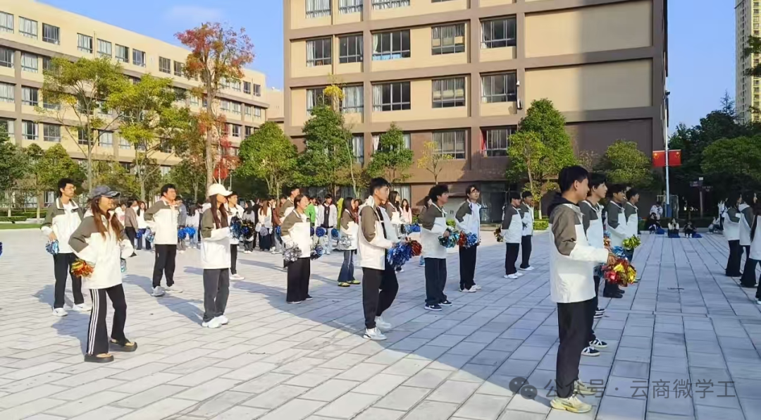 云南商务职业学院商务京东电商产业学院 “活力全开，为梦喝彩”校园啦啦操比赛